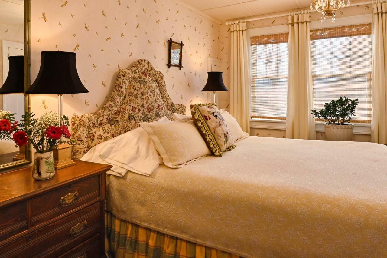 Hilltop House Bed & Breakfast Amenia Exterior foto